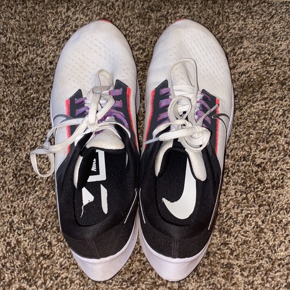 White Nike Air Zoom Pegasus 38 - Picture 7 of 7